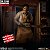 Mezco One:12 Collective Deluxe The Texas Chainsaw Massacre Leatherface - Imagem 4