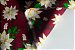 Tricoline Flores Brancas Natalinas Fundo Vermelho ( 0,50 m x 1,40 m ) - Imagem 4