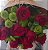 Buquê com 8 botões de rosas e flores campestres - Imagem 2