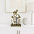Escultura Família Decorativa Casal com Três Meninas - Imagem 2