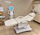PROMOÇÃO MACA POLTRONA 100% ELÉTRICA 3 MOTORES COM COMANDO MANUAL VARIAS CORES + PLASTIFICAÇÃO + LOGO PERSONALIZADO DA SUA CLINICA + MOCHO NA COR DA SUA MACA + RODINHAS E FREIOS - Imagem 2
