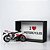 Miniatura Yamaha YZF-R6 e Expositor - Imagem 1