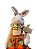 Coelha decorativa Sentada /cenouras no bolso 40cm - Imagem 3