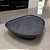 BANDEJA ORGANICA DECORATIVA EM METAL PRETO - 26,5X20CM - Imagem 3