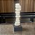ESCULTURA DECORATIVA EM RESINA PEDRAS OFFWHITE/PRETO  33,5CM - Imagem 2