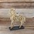 ESCULTURA CAVALO DECORATIVO EM RESINA BEGE E DOURADO 28,5CM - Imagem 3