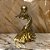 ESCULTURA DECORATIVA AGUIA EM RESINA DOURADA 28CM - Imagem 3