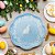 PRATO DE SOBREMESA EM PORCELANA AZUL COELHO FLORAL 22cm - Imagem 2