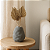 VASO DECORATIVO ORGANICO EM CERAMICA CINZA ESCURO G 17X13CM - Imagem 2