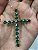 Colar Crucifixo Pedra Cravejado Verde Esmeralda Banho Ouro - Imagem 3