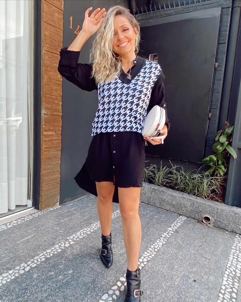 camisa e colete tricot