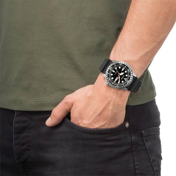 Relógio Citizen Masculino Automático TZ31123T NH8380-15E