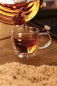 CONJUNTO 2 XÍCARAS DE CAFÉ PAREDE DUPLA VIDRO LOVELY BEE 80ML - LYOR