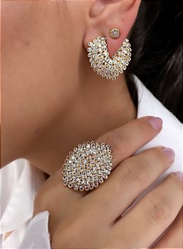 Conjunto Gleice Brinco mais Anel Pura Elegância - Cravação Inglesa de Zircônias - Semijoia Banhada Ouro 18k