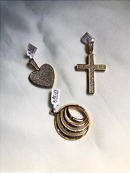 Pingente Coração Crav.- Cruz Crav.- Circúlo+ Pedras P/- Colar/Aro- Semijoia Delicada Banhada a Ouro 18K