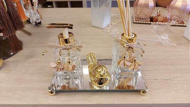 Kit Lavabo Luxo com Bandeja, Difusor, Sabonete e Passarinho