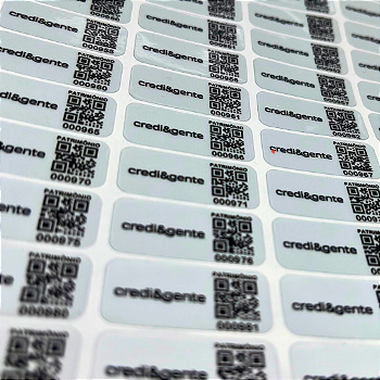 1000 adesivos de vinil com impressão colorida e dados variáveis 30x13mm