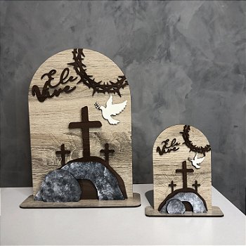 Enfeite de Mesa Monte Calvário "Ele Ressuscitou" em MDF Decoração Cristã