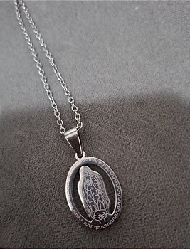 COLAR EM AÇO COM PINGENTE NOSSA SENHORA DE GUADALUPE