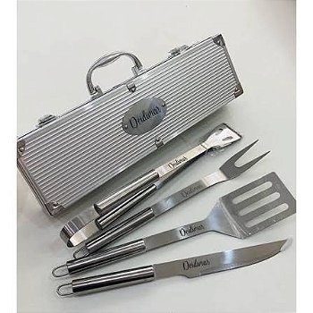 1 kit churrasco 4 peças com maleta personalizado