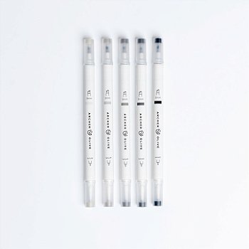 Duographs: Grayscale - Archer & Olive