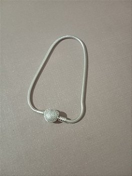 Pandora cravejada Prata 925