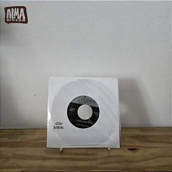IKEBE SHAKEDOWN - HARD STEPPIN / THE PRISIONER (7`)