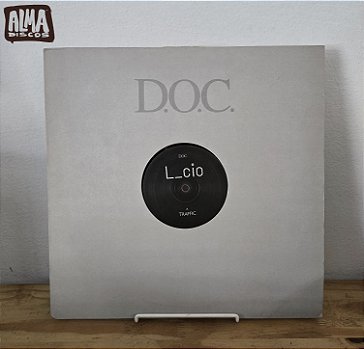 L_CIO - TRAFFIC / DOG DAY