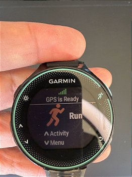 Garmin Forerunner 235 GPS Monitor Cardíaco Preto