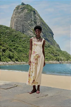 Vestido Cropped Estampado Flor De Romã