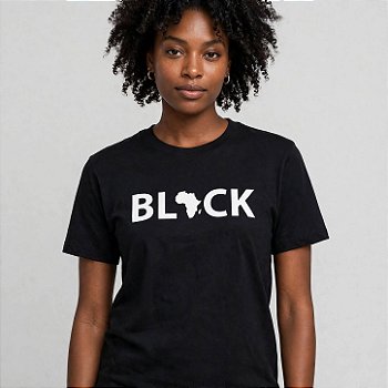 T-shirt Preta Estampa BLACK com Mapa do Continente Africano