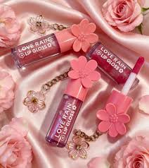 Lip Gloss Flor Lovél Rain com Chaveiro – Brilho, Elegância e Muito Charme!