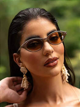 Óculos de sol premiun Marbela oval marron nude translucido - acetato