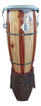 Atabaque Listrado Peroba e Pinus 80 cm, aro Confor e suporte amarelo