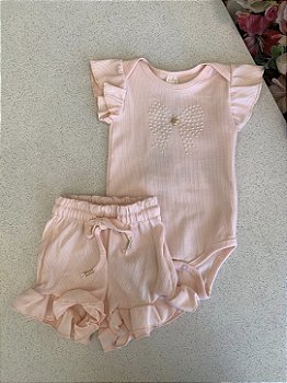 Conjunto Body e Shorts Canelado Rosa Claro Infanti