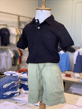 Conjunto Polo Preta e Short Sarja Verde Dudes