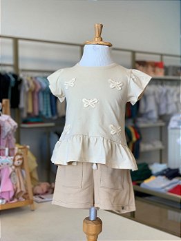 Bata MC e Short Bege Escuro Infanti