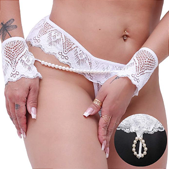 Calcinha Fio Dental Tailandesa Sensual com Algema e Pérolas Tallyta