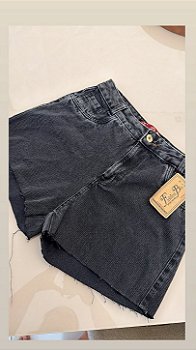 Short Jeans