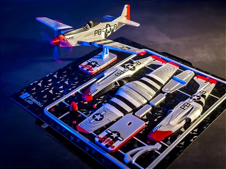 Kit de Montagem Miniatura Avião P-51 Mustang