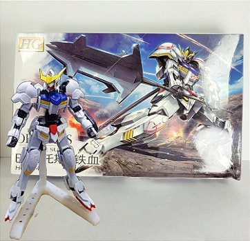 Model Kit Gundam Barbatos 1/144 Iron Blooded Orphans