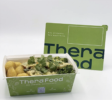 Tilápia ao Curry com nhoque de banana da terra e brócolis no vapor