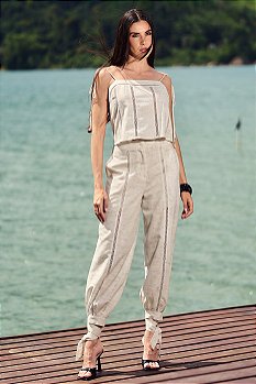 Conjunto Linho Blusa com Entremeio Renda e Alça Cordão com Calça Aladim