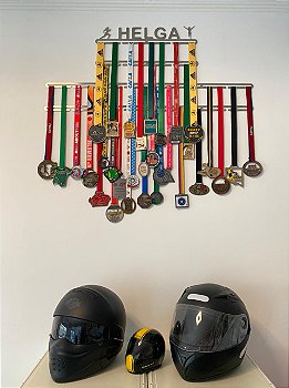Combo Porta Medalhas Personalizado + Extensores