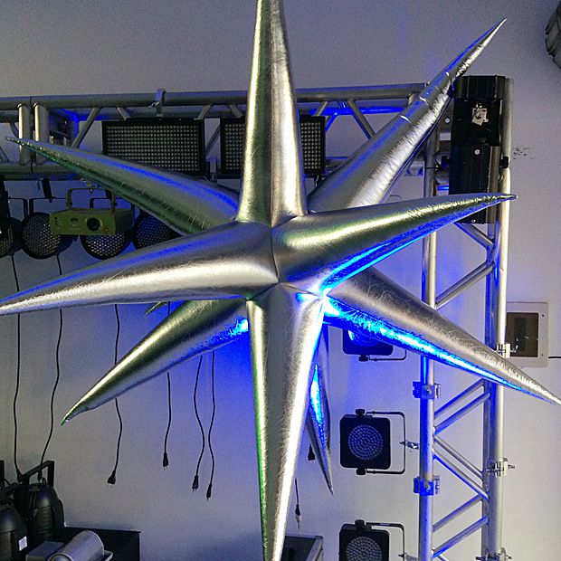 Inflável Estrela Metálica (Aluguel 24h)