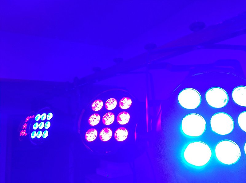 Kit 4 x Optipar LED [Modelo 9-Leds de 18W] (Aluguel 24h)