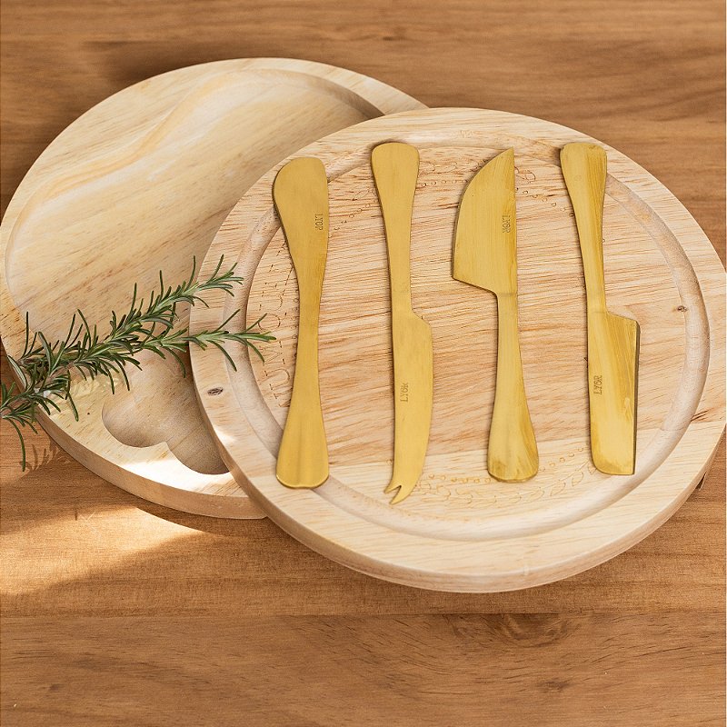 CONJUNTO 4 FACAS PARA QUEIJO POSITANO DE INOX DOURADO - LYOR