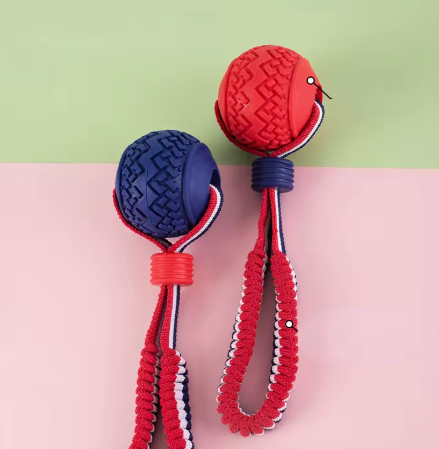 BRINQUEDO PARA PET CABO DE GUERRA COM BOLA DE BORRACHA 26X7CM - C3B