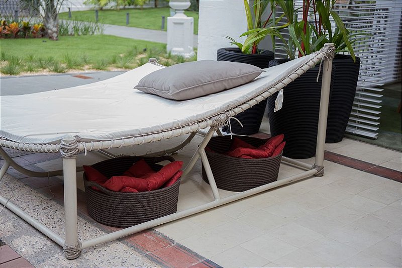 AH C11 -Chaise Rede