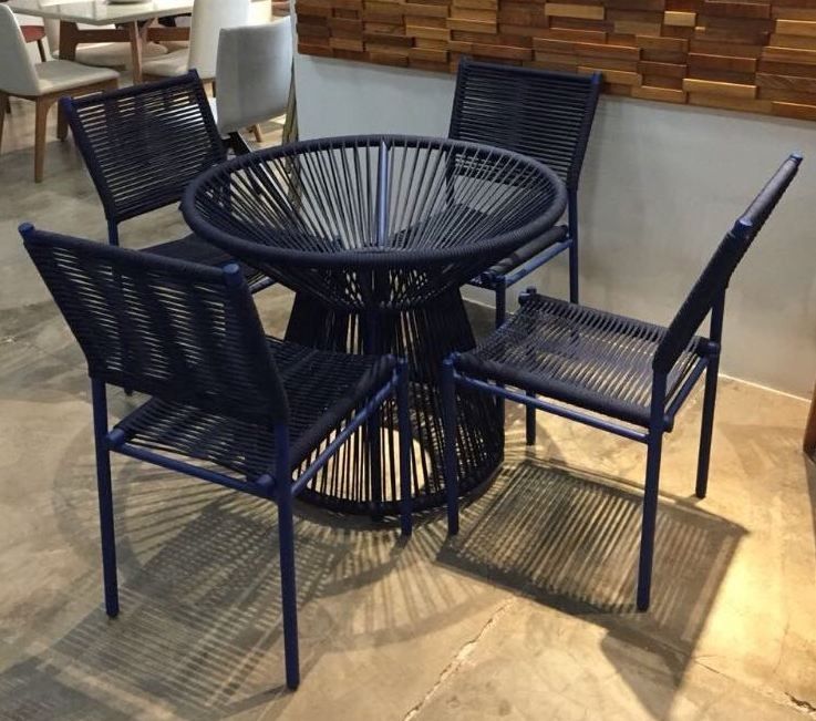 AJ              K7- Conjunto de mesa e 4 cadeiras Belle